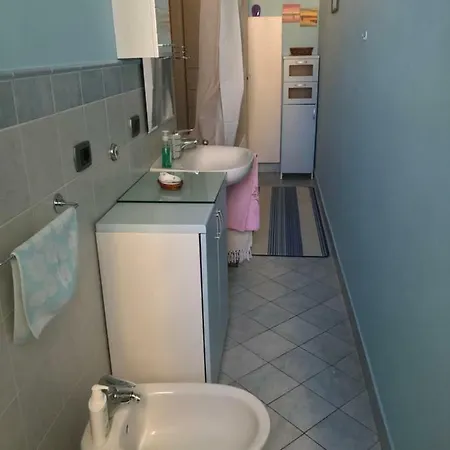 Apartment Confortevole In Zona Lingotto Turin